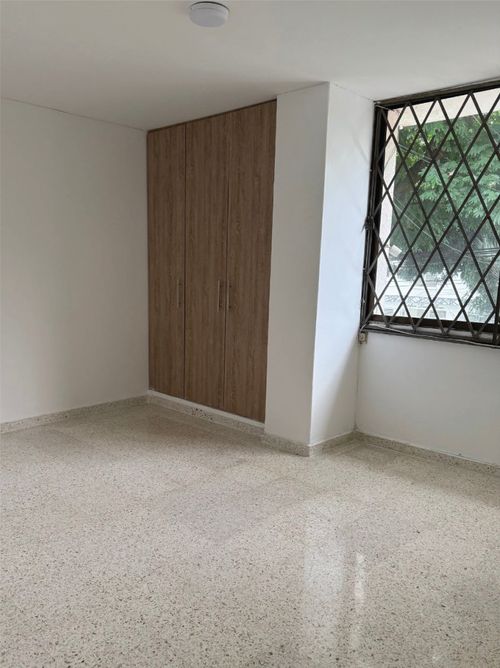 Casa de 8 alcobas en venta en La Flora, Cali, 313 m² · foto 22 de 24