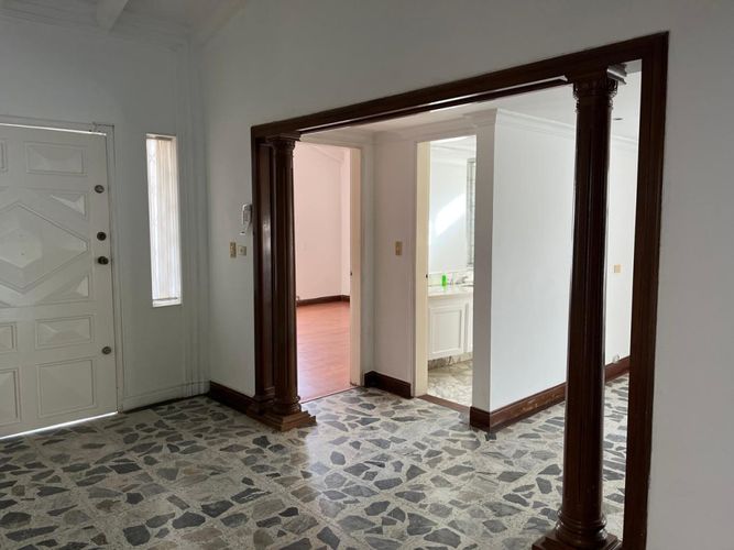 Casa de 3 alcobas en venta en Ciudad Jardin, Cali, 460 m² · foto 7 de 24