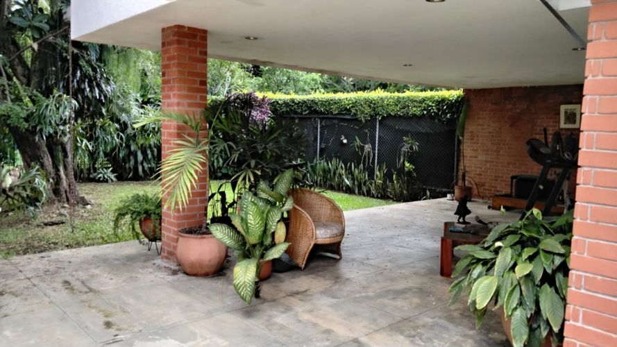 Casa de 5 alcobas en venta en Pance, Cali, 292 m² · foto 2 de 17