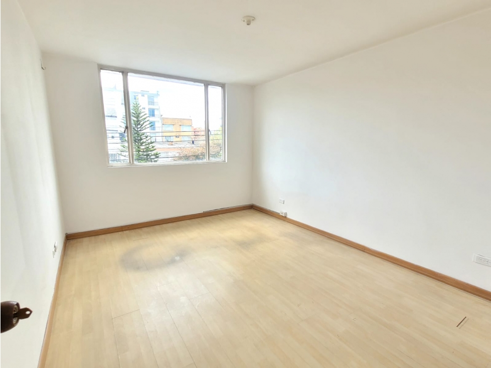 Apartamento en venta en Normandia, Bogotá · foto 7 de 18