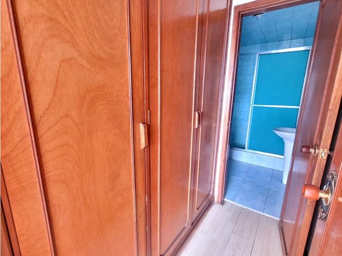 Apartamento de 4 alcobas en arriendo en Normandia, Bogotá, 247 m² · foto 9 de 18