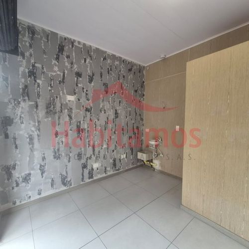 Local en arriendo en San Jose, Envigado, 9 m² · foto 3 de 5