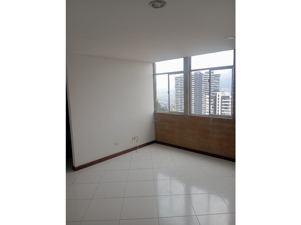 Apartamento en venta en Loma del Indio, Medellín 2