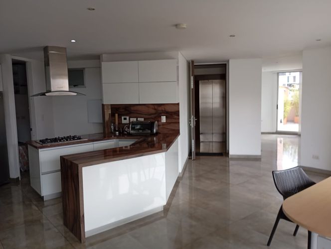 Apartamento de 3 alcobas en venta en Normandia, Cali, 160 m² · foto 2 de 19