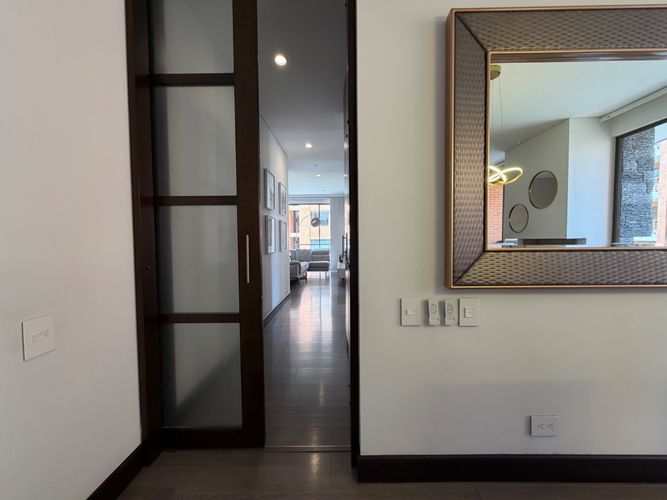 Apartamento de 3 alcobas en venta en Santa Barbara Oriental, Bogotá, 200 m² · foto 8 de 17