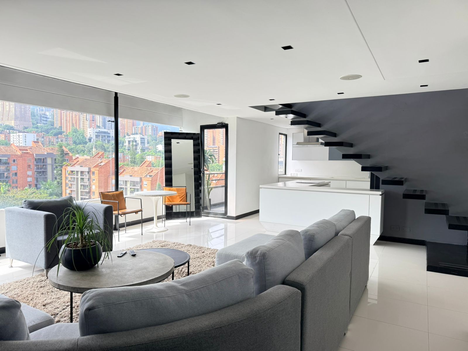 Apartamento en venta en El Poblado, Medellín 3