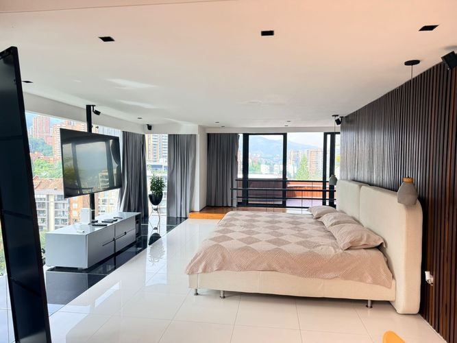 Apartamento de 2 alcobas en venta en El Poblado, Medellín, 175 m² · foto 14 de 19