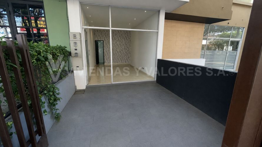 Casa de 7 alcobas en venta en Caobos, Cúcuta, 327 m² · foto 11 de 12