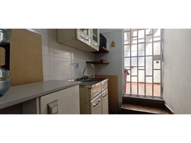 Oficina en venta en Manila, Medellín, 198 m² · foto 6 de 9