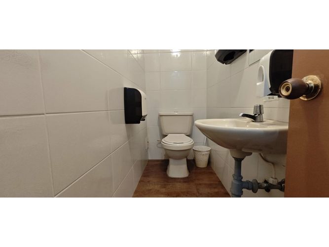 Oficina en arriendo en Manila, Medellín, 198 m² · foto 8 de 9