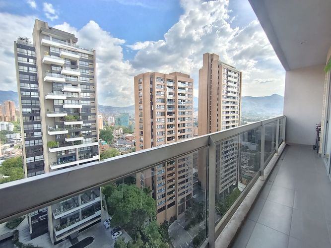 Apartamento de 2 alcobas en arriendo en Lalinde, Medellín, 97 m² · foto 7 de 20