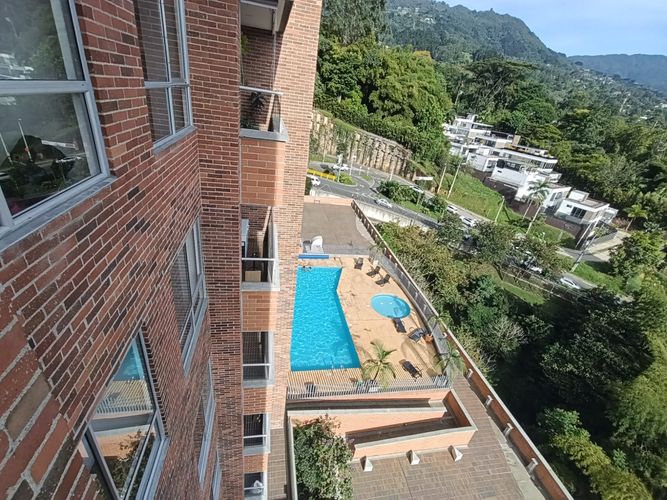 Apartamento de 3 alcobas en arriendo en Loma Del Esmeraldal, Envigado, 105 m² · foto 6 de 20