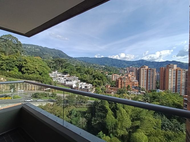 Apartamento de 3 alcobas en arriendo en Loma Del Esmeraldal, Envigado, 105 m² · foto 8 de 20