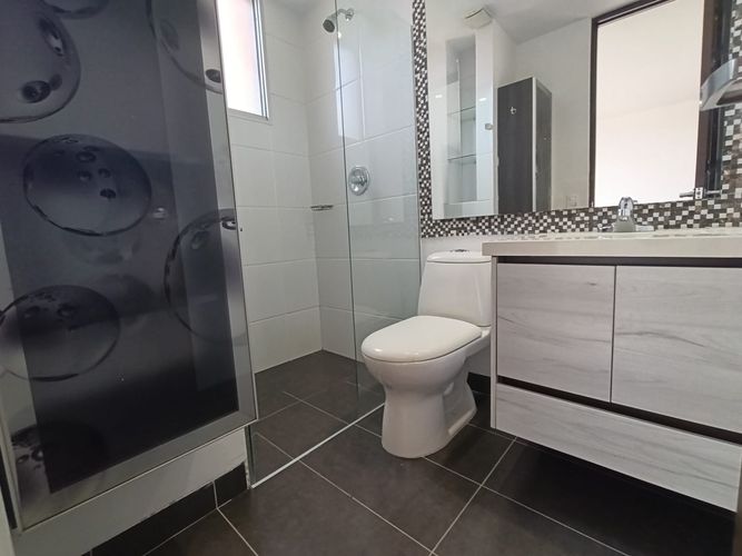Apartamento de 3 alcobas en arriendo en Loma Del Esmeraldal, Envigado, 105 m² · foto 13 de 20