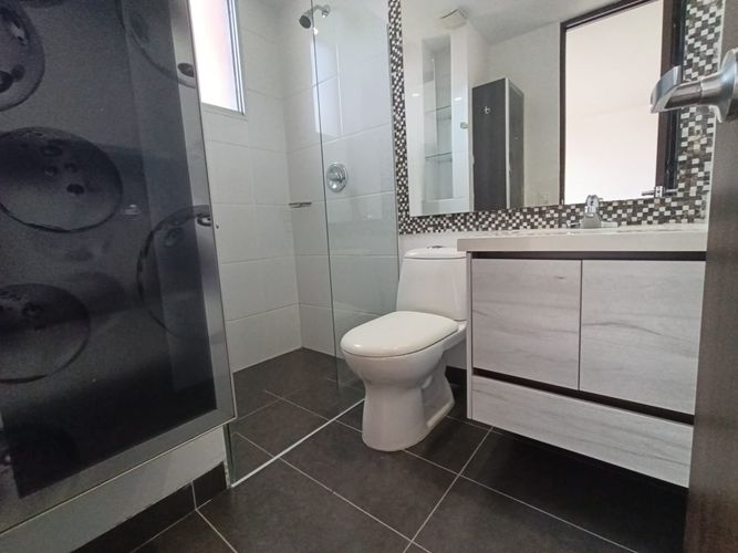 Apartamento de 3 alcobas en arriendo en Loma Del Esmeraldal, Envigado, 105 m² · foto 16 de 20