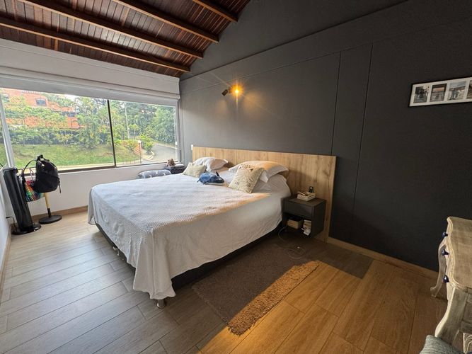 Apartamento de 4 alcobas en arriendo en El Poblado, Medellín, 300 m² · foto 9 de 20