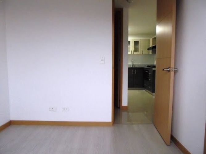 Apartamento de 2 alcobas en arriendo en Cumbres, Envigado, 67 m² · foto 7 de 19