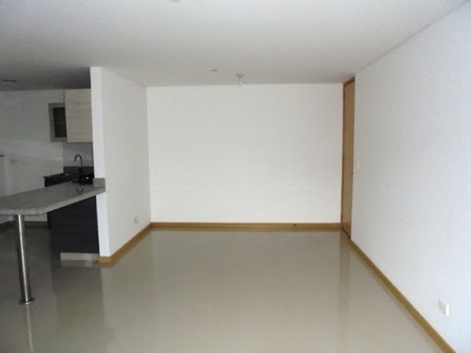Apartamento de 2 alcobas en arriendo en Cumbres, Envigado, 67 m² · foto 18 de 19