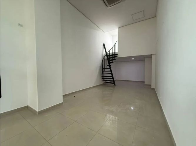 Local en arriendo en El Poblado, Medellín, 50 m² · foto 3 de 4