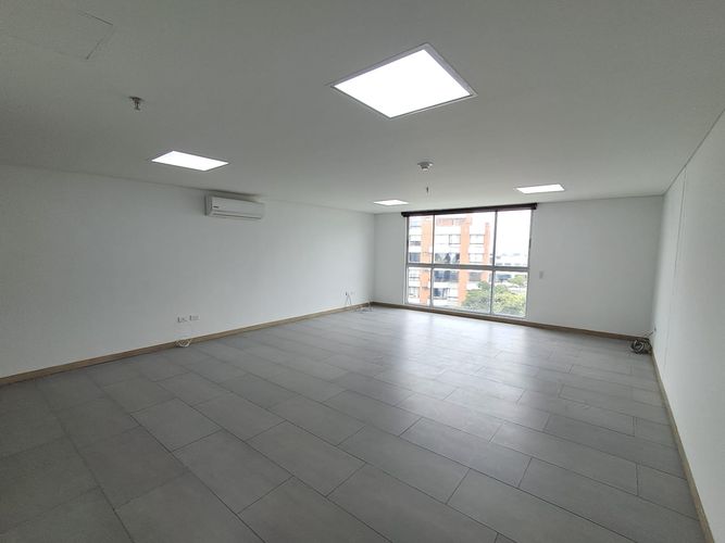 Oficina en arriendo en San Jose Sur, Pereira, 76 m² · foto 6 de 8