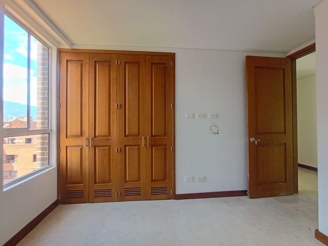 Apartamento de 3 alcobas en arriendo en Laureles, Medellín, 140 m² · foto 12 de 19
