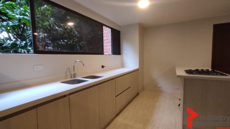 Apartamento en venta en El Poblado, Medellín 3