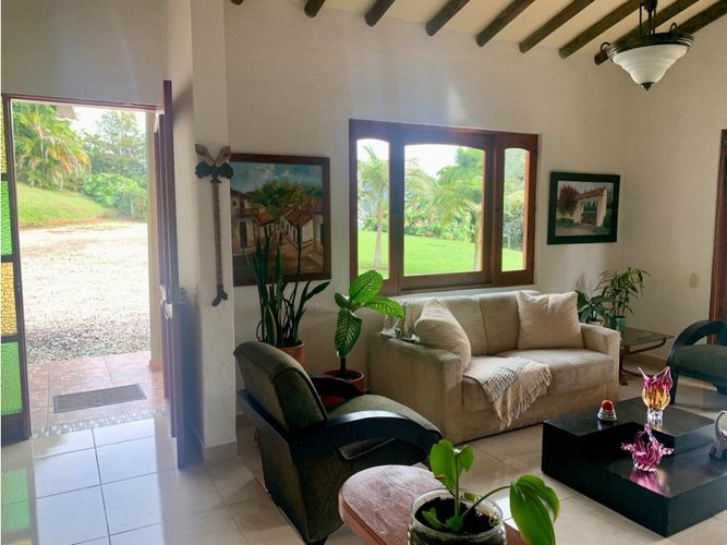 Casa de 3 alcobas en venta en Suramericana, Marinilla, 280 m² · foto 4 de 23
