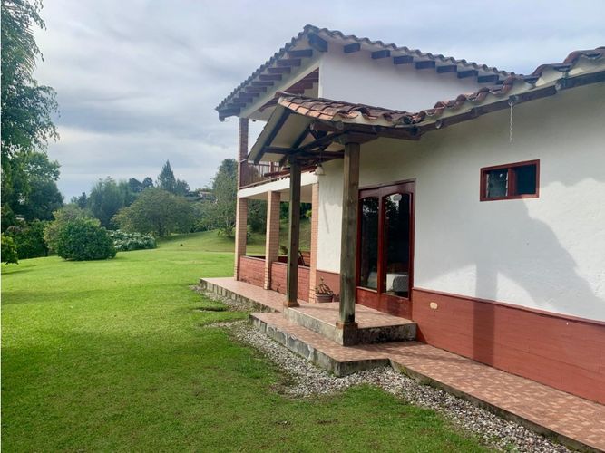 Casa de 3 alcobas en venta en Suramericana, Marinilla, 280 m² · foto 14 de 23