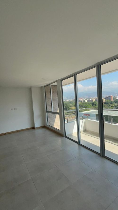 Apartamento de 3 alcobas en venta en Valle Del Lili, Cali, 119 m² · foto 2 de 19