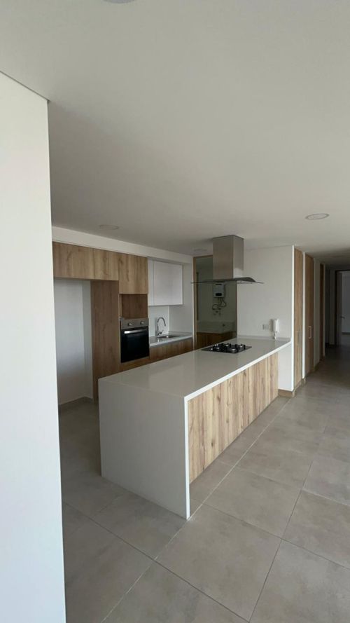 Apartamento de 3 alcobas en venta en Valle Del Lili, Cali, 119 m² · foto 7 de 19
