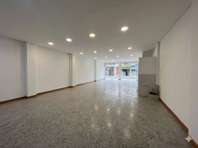 Local en arriendo en La Ceja, 120 m² · foto 3 de 5