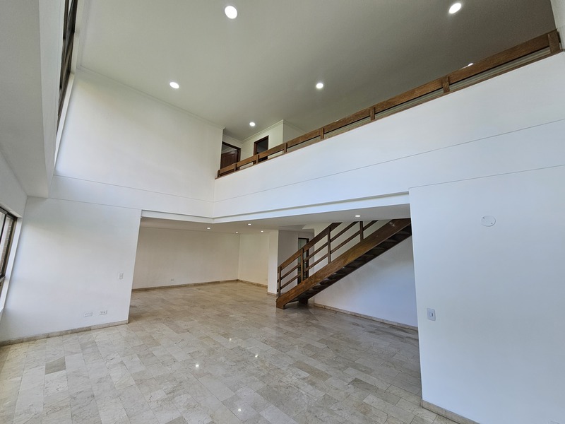 Apartamento en arriendo en El Tesoro, Medellín · foto 5 de 24