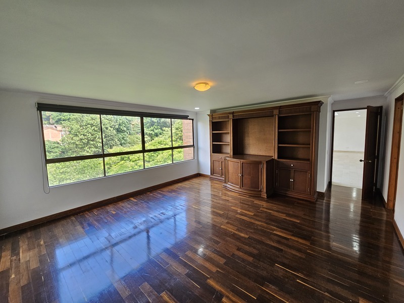 Apartamento en arriendo en El Tesoro, Medellín · foto 10 de 24