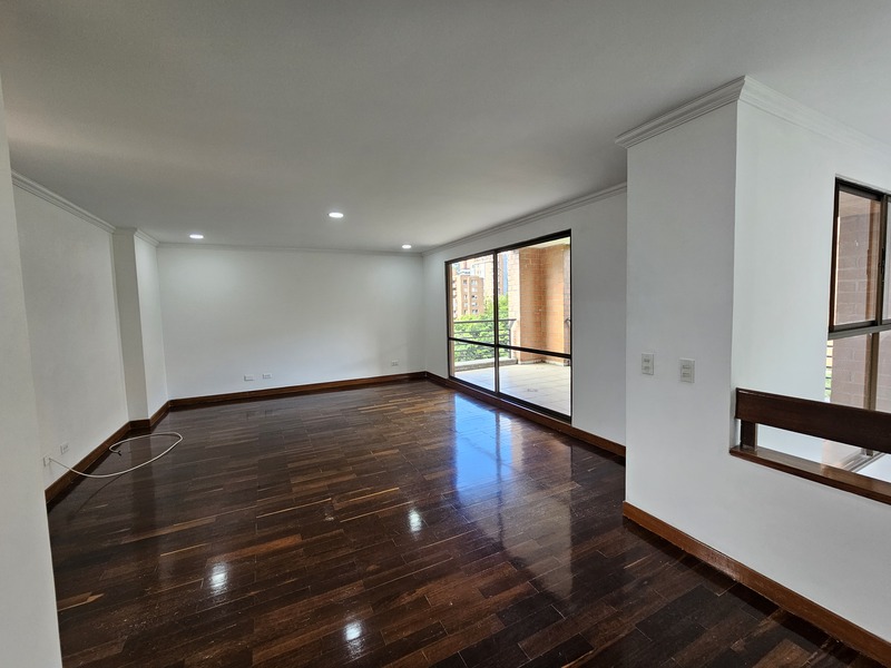 Apartamento en arriendo en El Tesoro, Medellín · foto 11 de 24