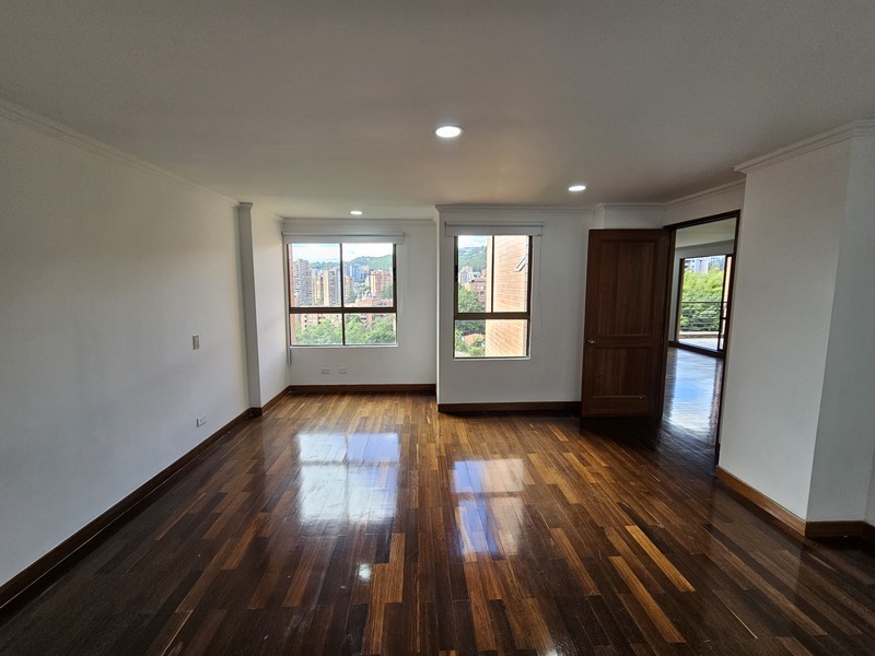 Apartamento en arriendo en El Tesoro, Medellín · foto 13 de 24