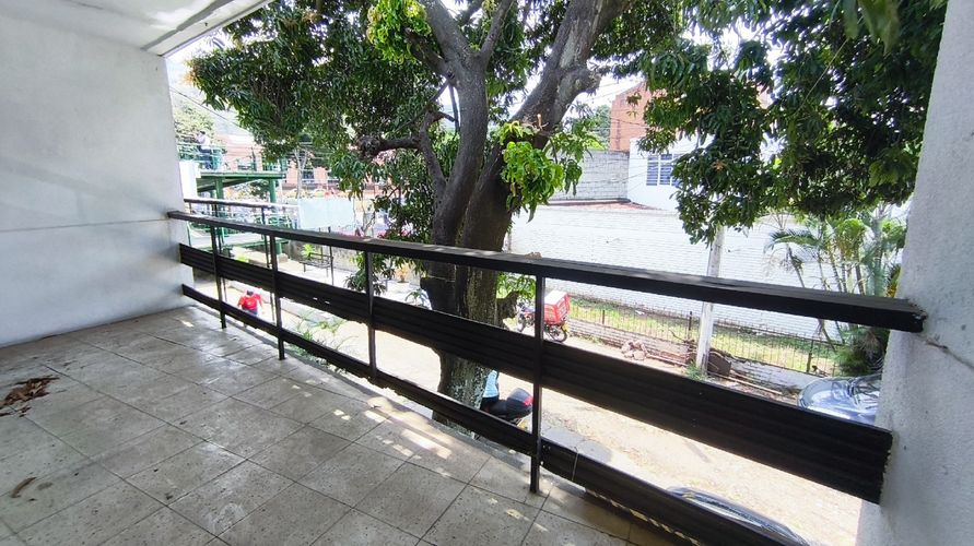 Apartamento de 9 alcobas en venta en La Flora, Cali, 731 m² · foto 5 de 24