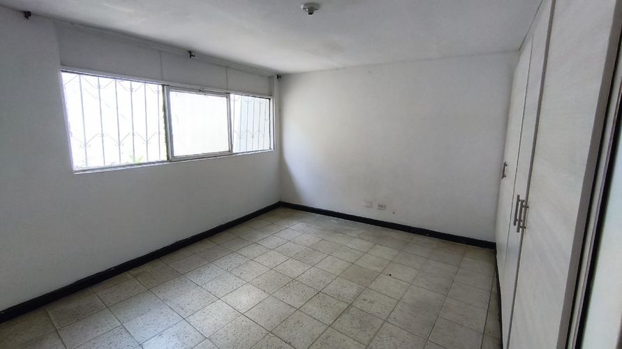 Apartamento de 9 alcobas en venta en La Flora, Cali, 731 m² · foto 11 de 24