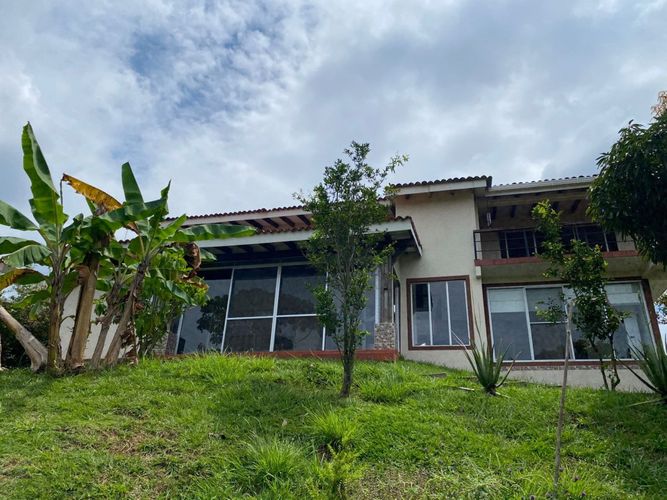 Casa de 3 alcobas en venta en Las Mercedes, Jamundí, 295 m² · foto 13 de 15