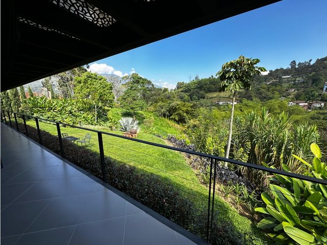 Casa de 3 alcobas en venta en La Tablaza, La Estrella, 300 m² · foto 16 de 23