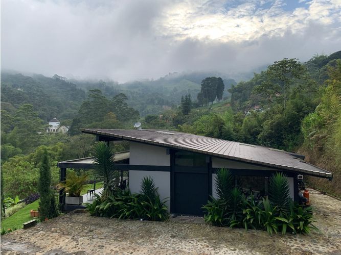 Casa de 3 alcobas en venta en La Tablaza, La Estrella, 300 m² · foto 19 de 23