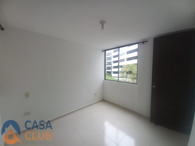 Apartamento de 2 alcobas en venta en Reserva De La Loma, Piedecuesta, 56 m² · foto 10 de 14