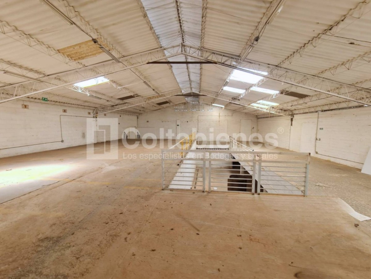 Bodega en venta en El Poblado, Medellín 5