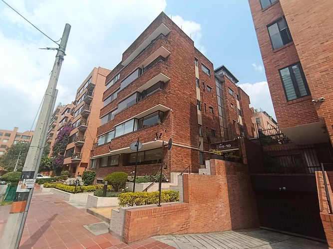 Apartamento en venta en Chico Norte, Bogotá · foto 4 de 24