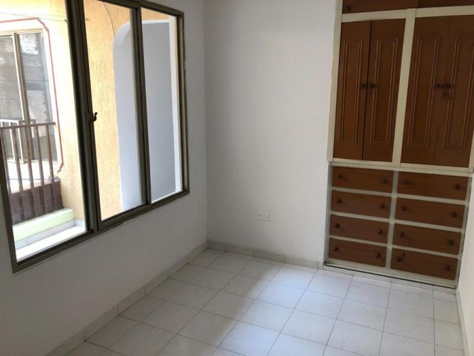 Casa de 9 alcobas en venta en Las Granjas, Cali, 360 m² · foto 5 de 10
