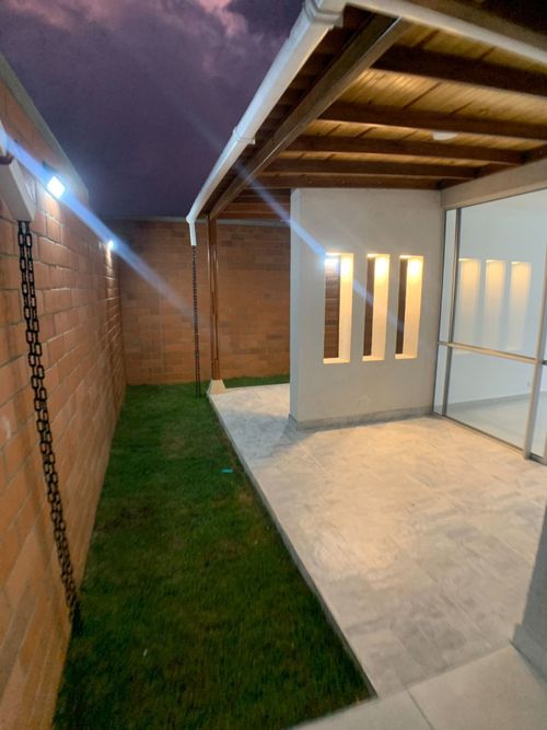 Casa de 3 alcobas en venta en El Castillo, Jamundí, 138 m² · foto 7 de 20