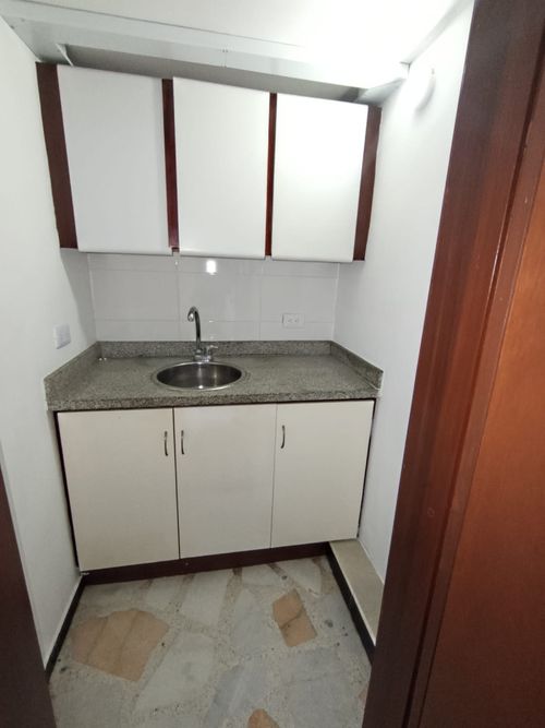 Oficina en arriendo en San Vicente, Cali, 120 m² · foto 2 de 10