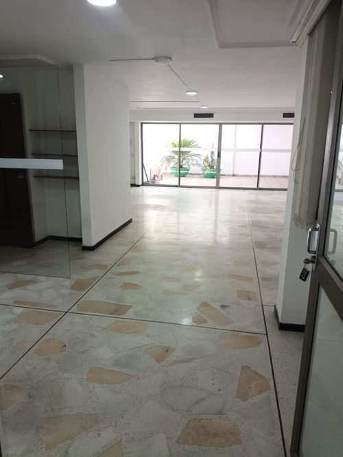 Oficina en arriendo en San Vicente, Cali, 120 m² · foto 3 de 10