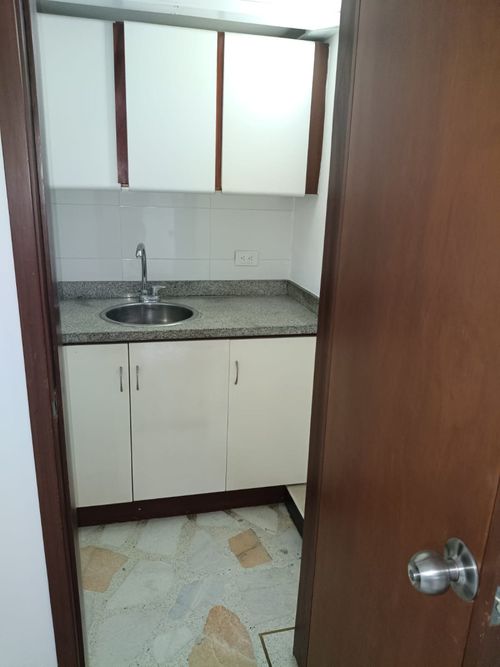 Oficina en arriendo en San Vicente, Cali, 120 m² · foto 8 de 10