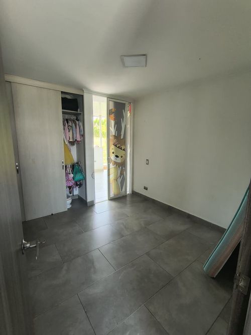 Apartamento de 4 alcobas en venta en El Castillo, Jamundí, 250 m² · foto 7 de 24