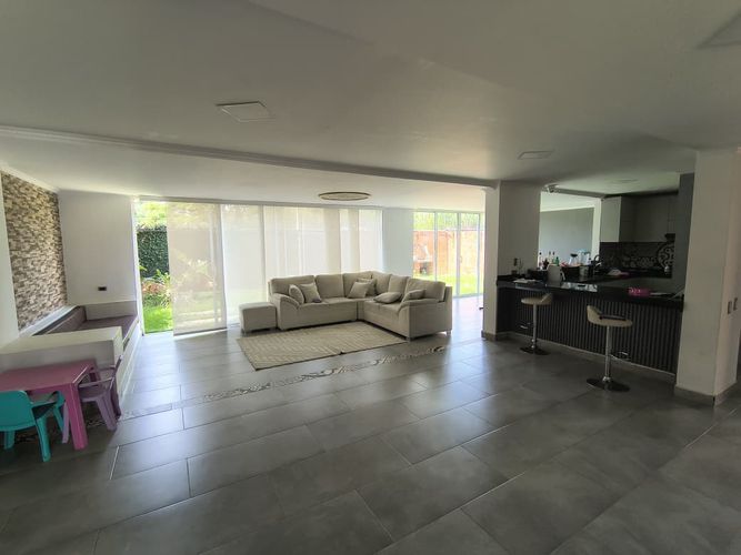 Apartamento de 4 alcobas en venta en El Castillo, Jamundí, 250 m² · foto 22 de 24